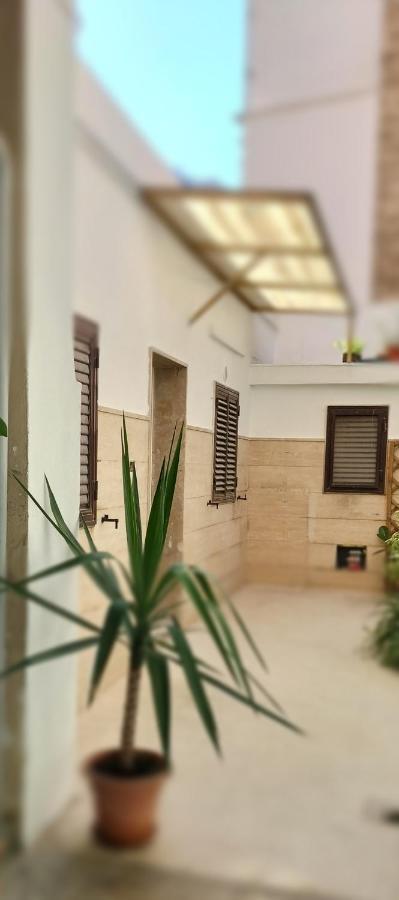 Orchidea Apartment Бари Экстерьер фото