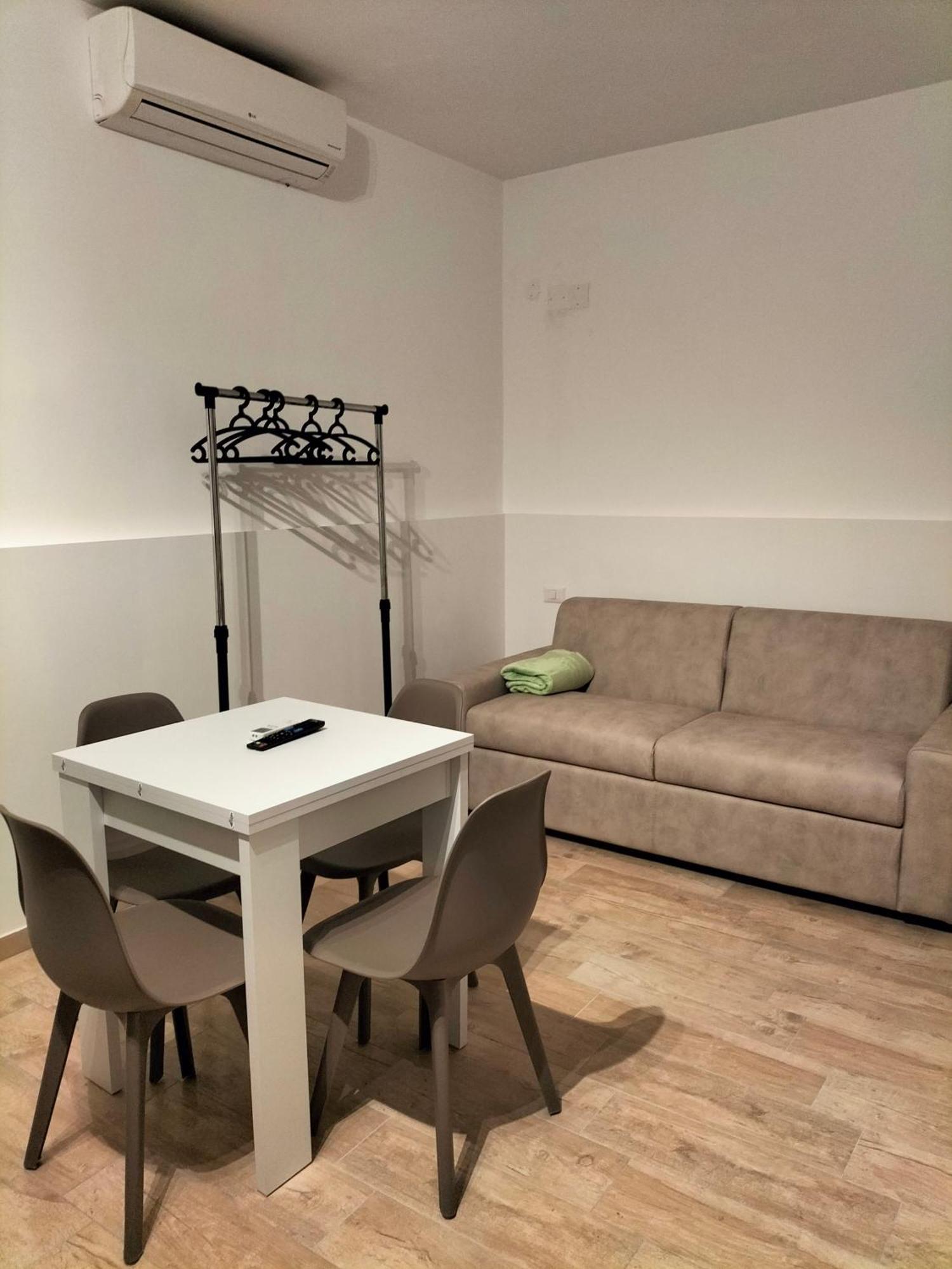 Orchidea Apartment Бари Экстерьер фото